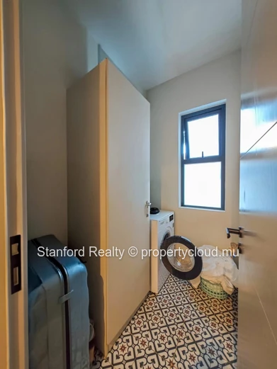 Beachfront Apartment for Rent - 3 Bedrooms, Tamarin, West
