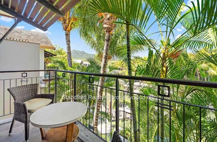 Elegant 3-bedroom villa with pool in Black River