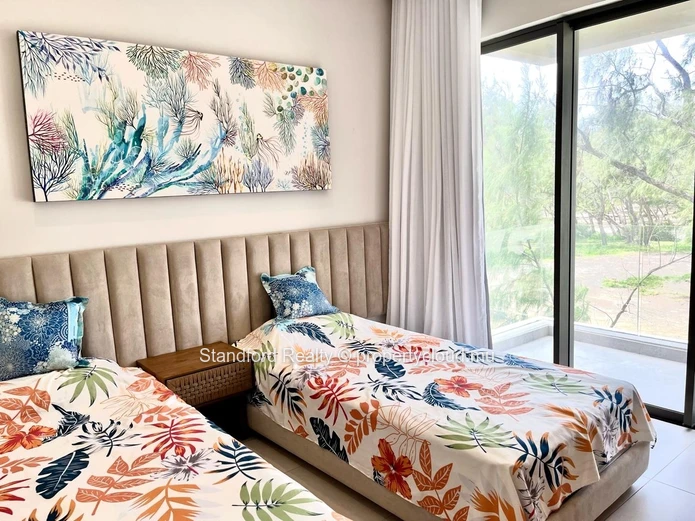 Beachfront Apartment for Rent – 3 Bedrooms, Poste Lafayette, North